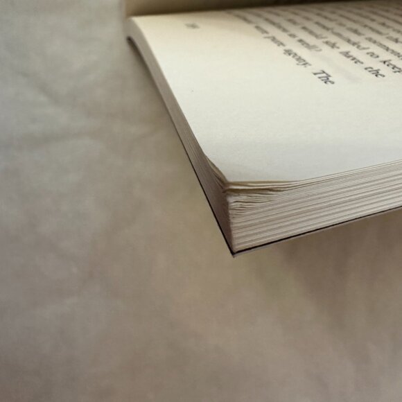 Fairest of All & Mistress of All Evil by Serena Valentino / Paperback - Picture 9 of 10